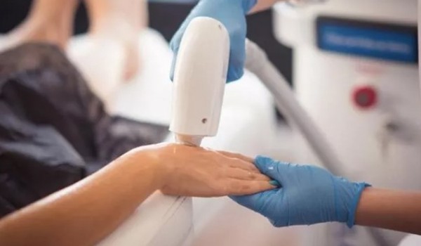 Oruçluyken Lazer Epilasyon Yapılır M? Oruçluyken Lazer Yaptırmak Günah Mı?